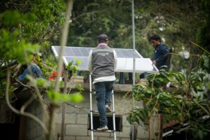 DIF-042-2025.-DIF Tamaulipas e IUSA instalan sistemas fotovoltaicos en comunidades rurales de Tamaulipas (3)