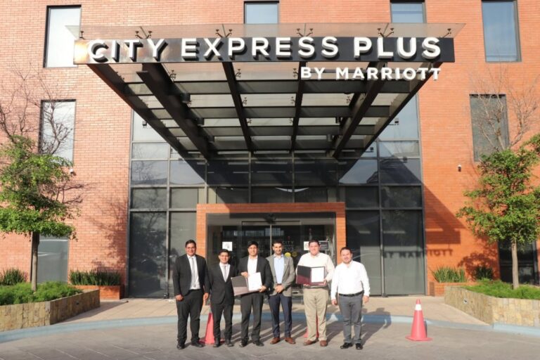 UPA-003-2025.-Firman-convenio-Universidad-Politecnica-de-Altamira-y-City-Express-para-abrir-espacios-a-sus-egresados-3