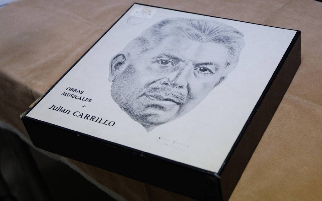 nota-julian-carrillo-uno