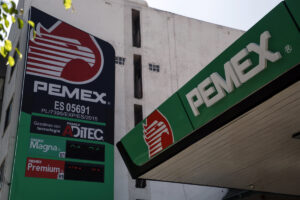 México emite bonos por 5.000 millones de euros para financiar a Pemex