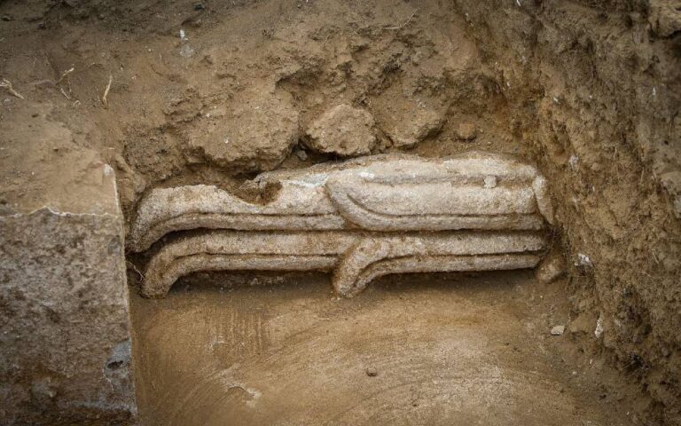 nota-altorrelieves-uno