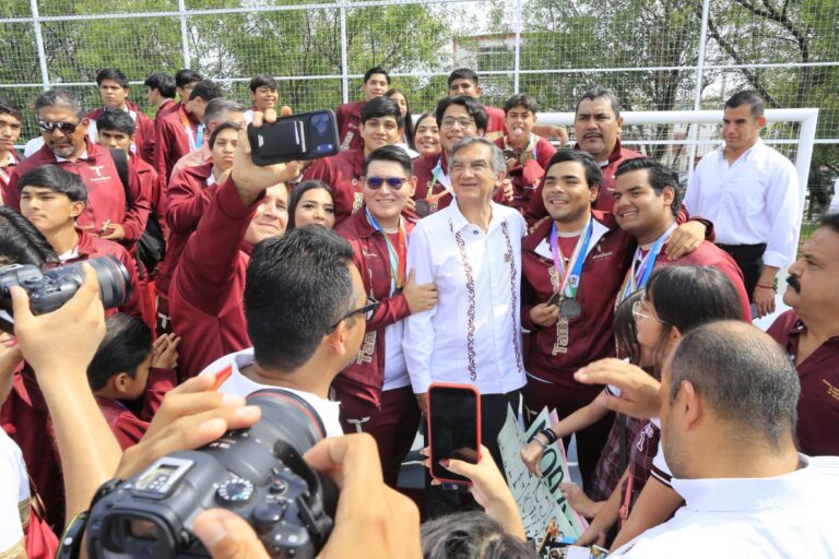 124-2026.-Reconoce-Americo-a-las-y-los-atletas-tamaulipecos-ganadores-en-la-Olimpiada-Nacional-e-impulsa-infraestructura-deportiva-18